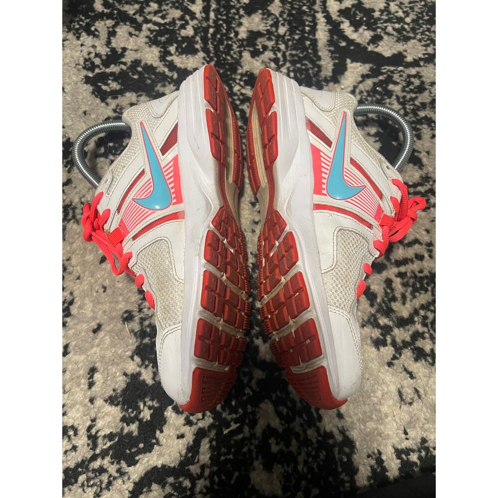 Nike Women's Dart 10 Sneakers Sz 8 - Picture 6 of 7